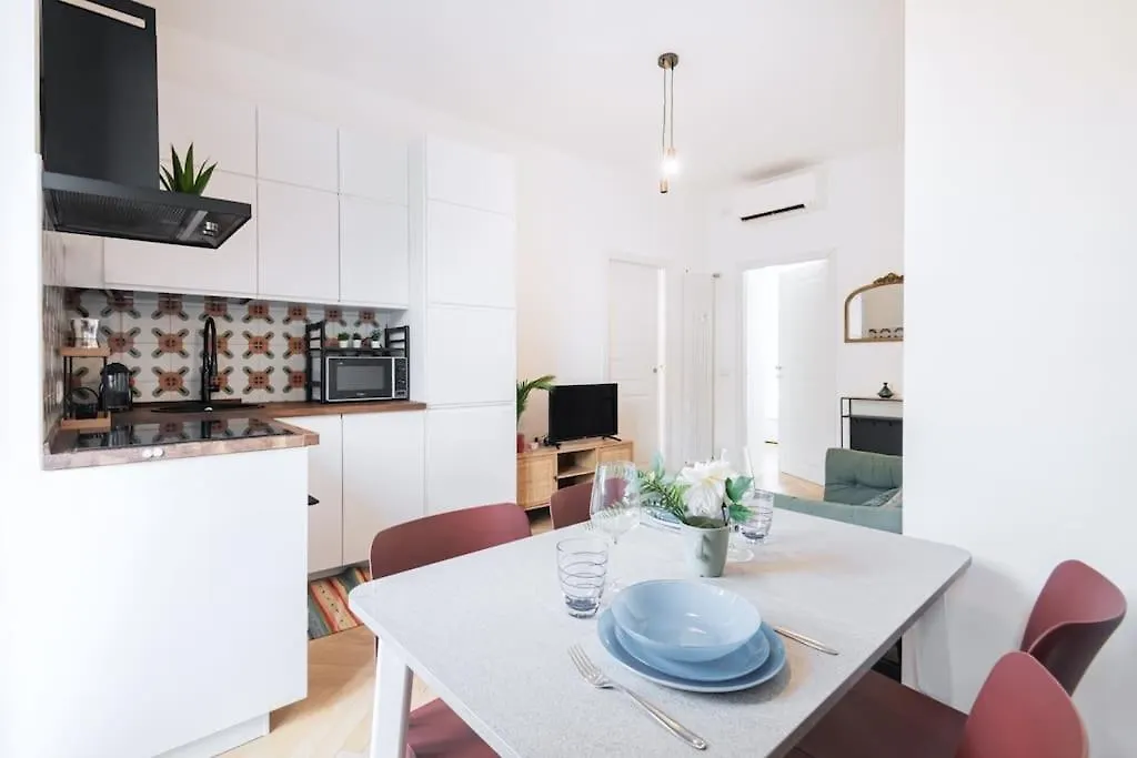 Easylife - Apartment With Balcony Near Navigli Milan