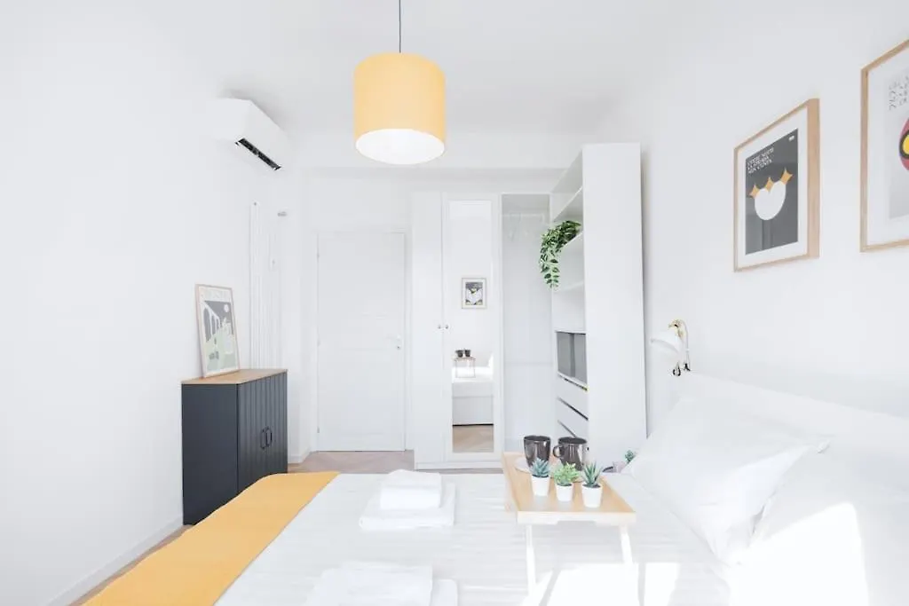 Easylife - Apartment With Balcony Near Navigli Milan