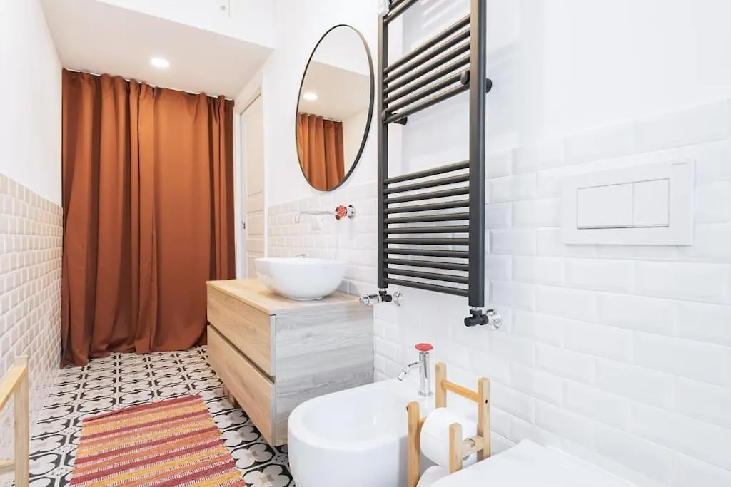 Easylife - Apartment With Balcony Near Navigli Milan