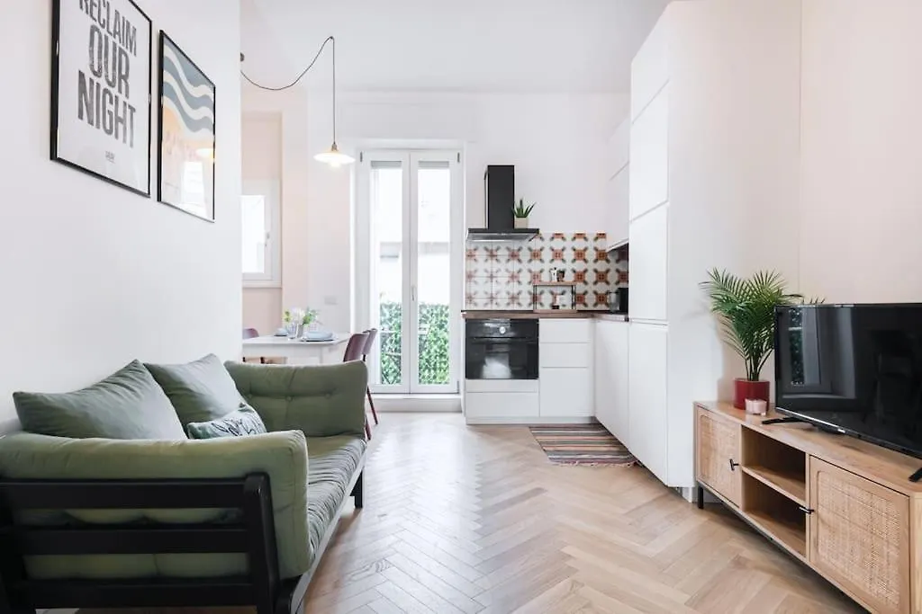 Easylife - Apartment With Balcony Near Navigli Milan